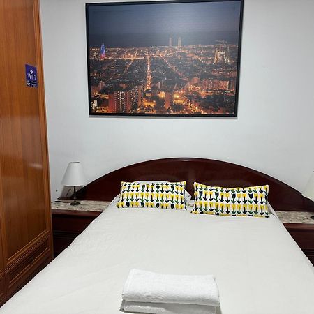 Room Familiar Sants Barselona Dış mekan fotoğraf