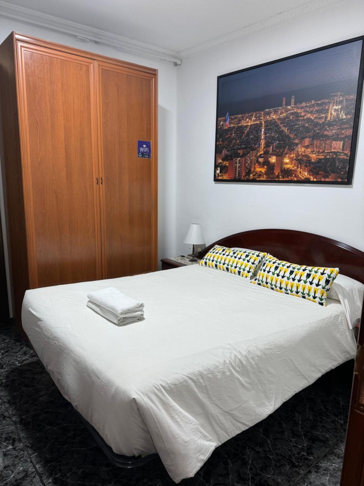 Room Familiar Sants Barselona Dış mekan fotoğraf